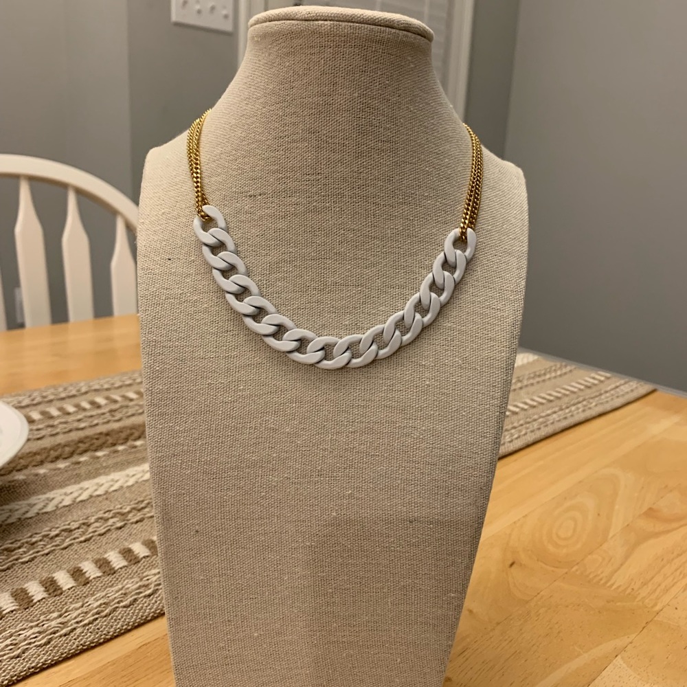 The Alexa Necklace -White